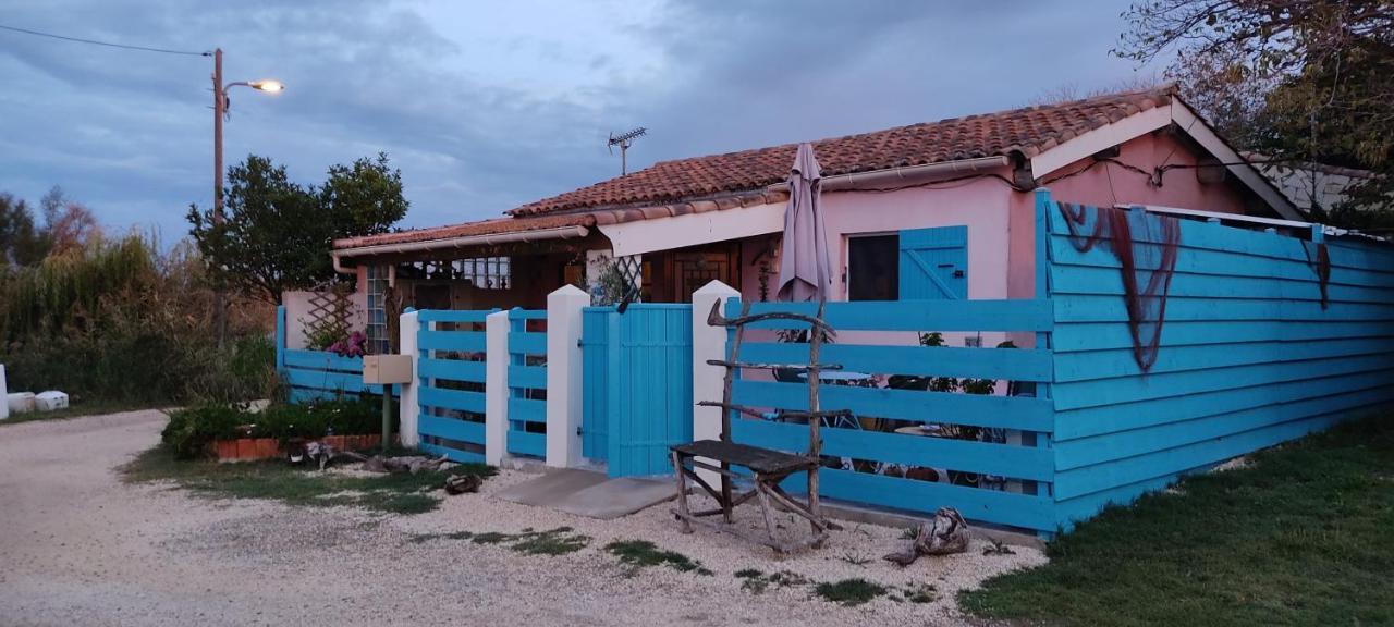 Une Maison Sur Une Presqu'Ile Port-Saint-Louis-du-Rhône Dış mekan fotoğraf